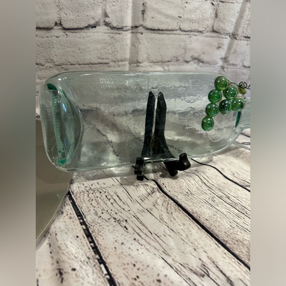Handcrafted Artist Flatten Glass bottle cheese platter - Picture 5 of 16